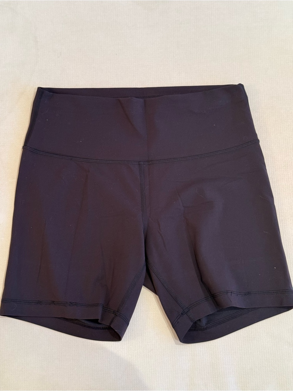 Lululemon Wunder Train High Rise Shorts 6”